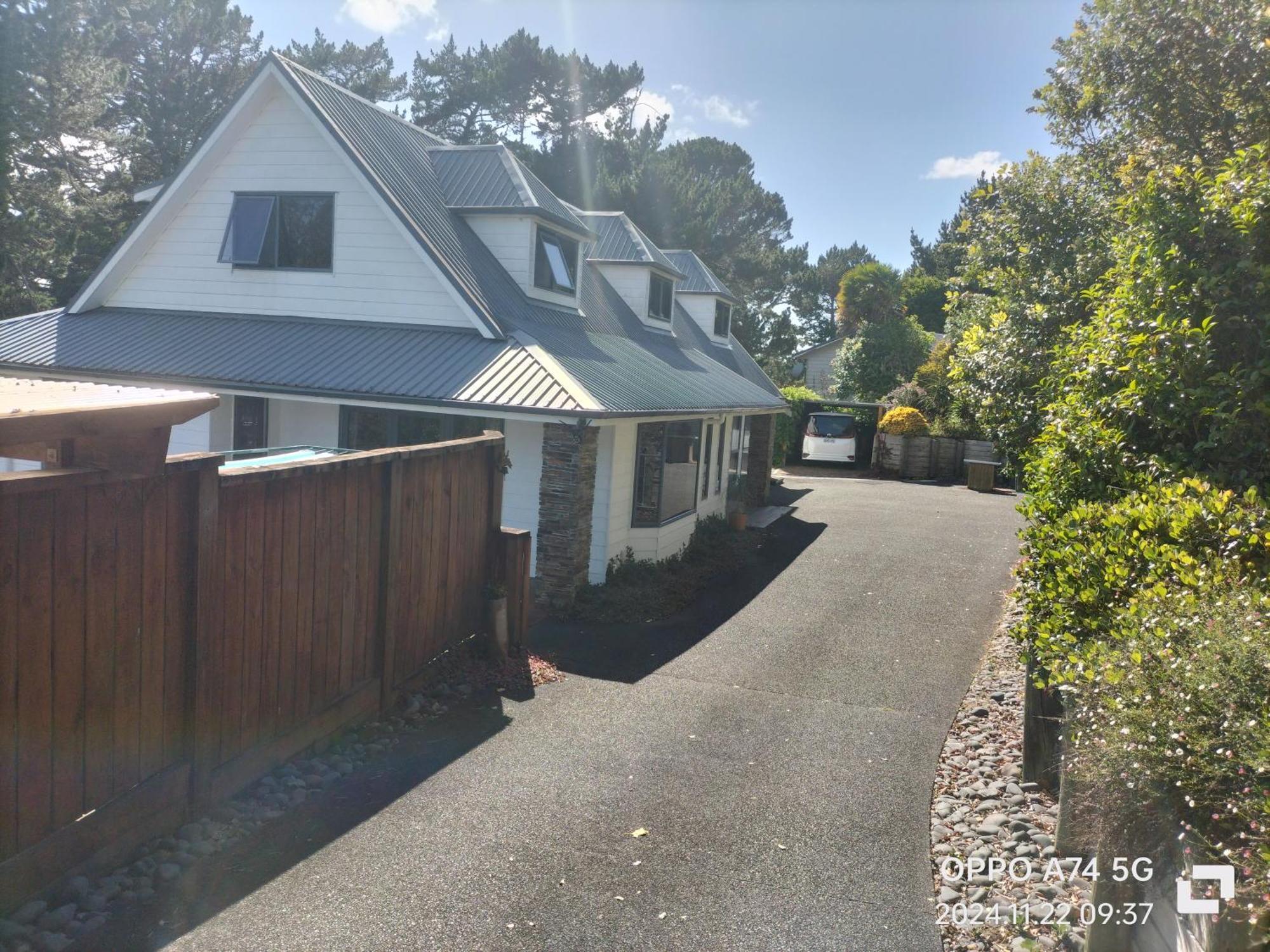 别墅中的一间客房 オークランド エクステリア 写真